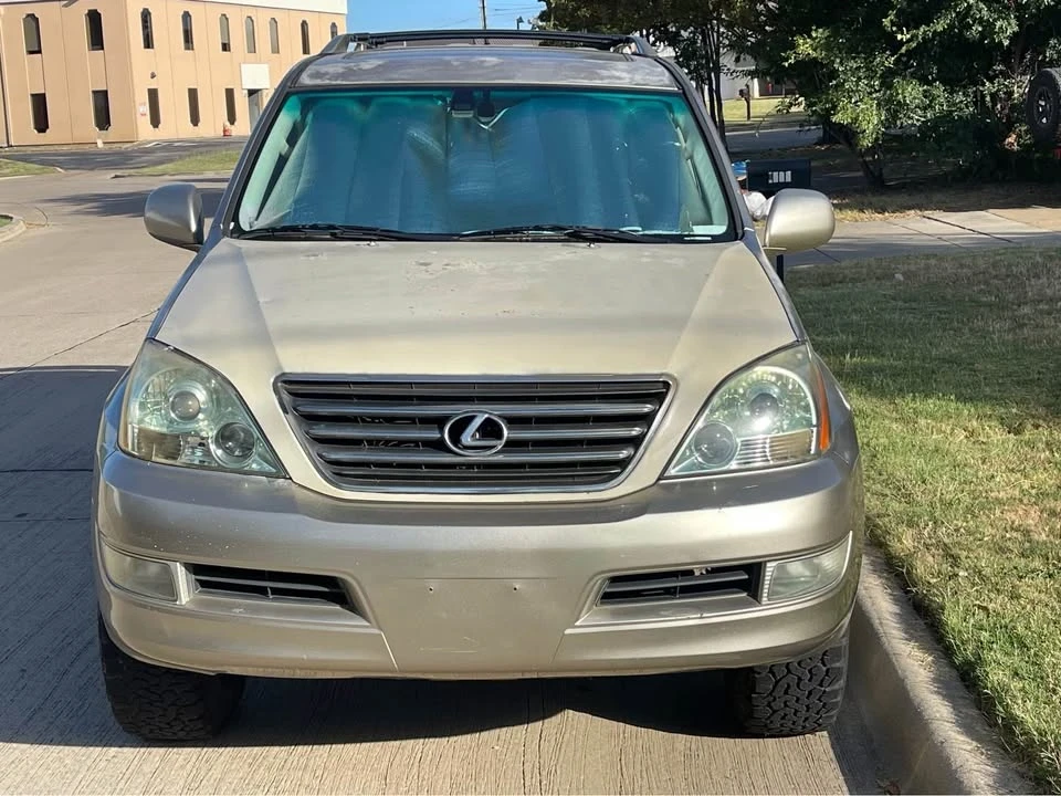 2004 Lexus GX 1st Gen - Image 3 of 9