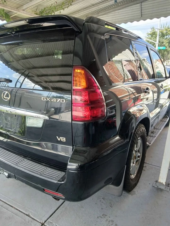 2004 Lexus GX 1st Gen - Image 6 of 8