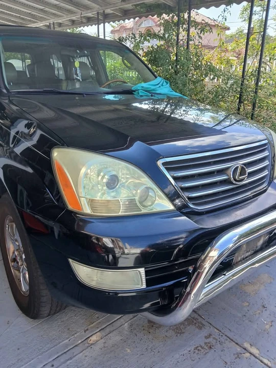 2004 Lexus GX 1st Gen - Image 7 of 8