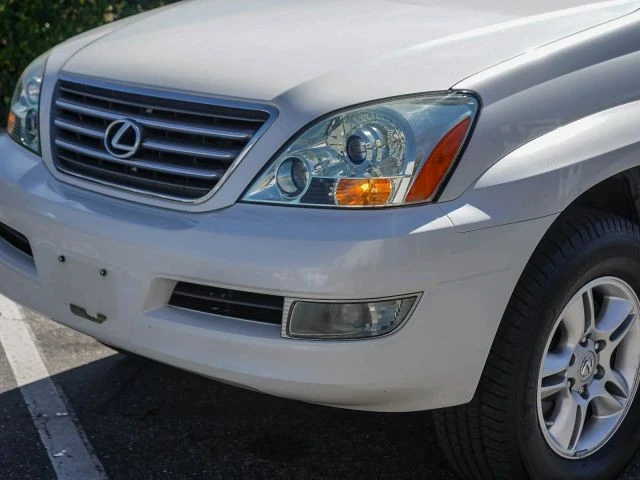 2004 Lexus GX 1st Gen - Image 9 of 21