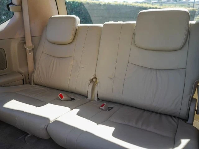 2004 Lexus GX 1st Gen - Image 25 of 31