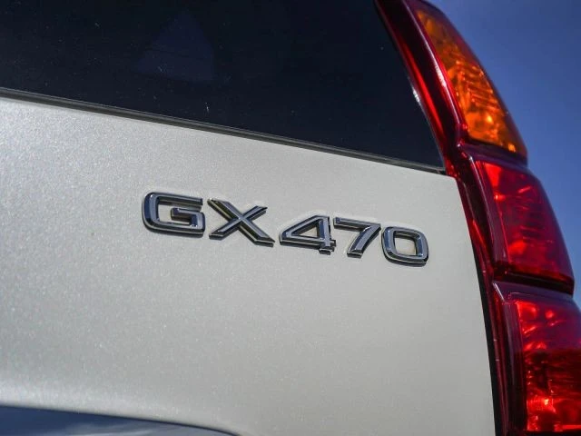 2004 Lexus GX 1st Gen - Image 16 of 21