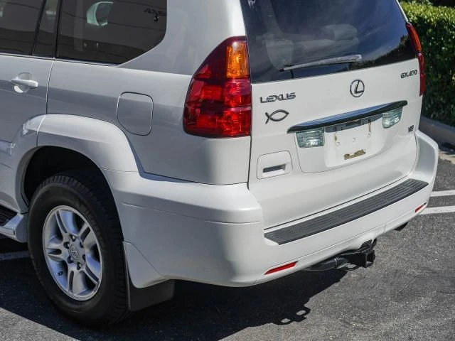 2004 Lexus GX 1st Gen - Image 14 of 21
