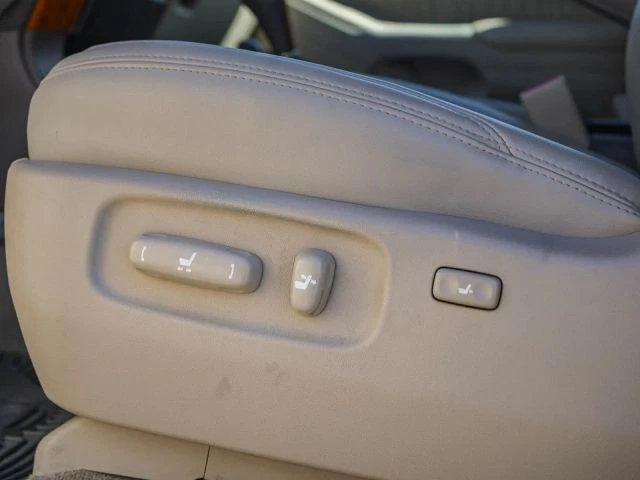 2004 Lexus GX 1st Gen - Image 29 of 31