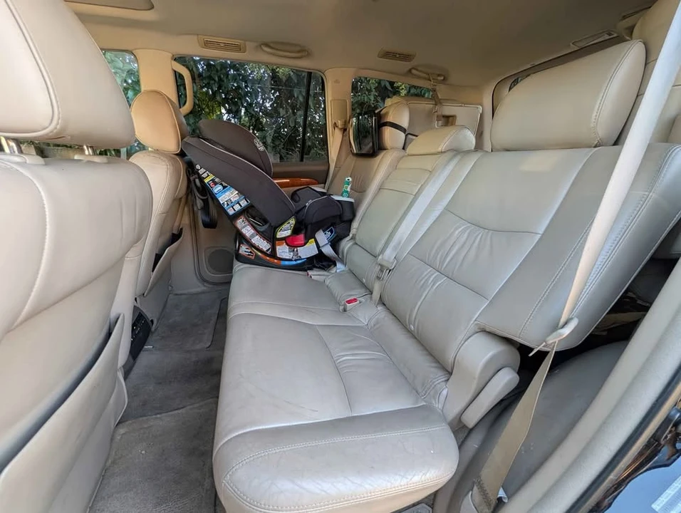 2004 Lexus GX 1st Gen - Image 10 of 10