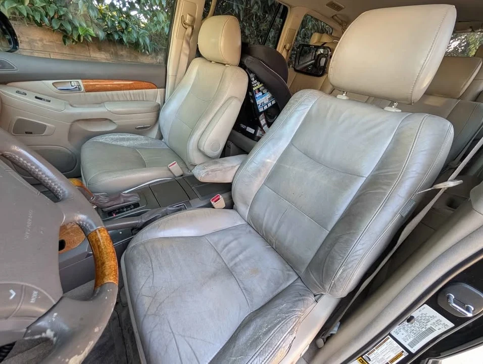2004 Lexus GX 1st Gen - Image 9 of 10