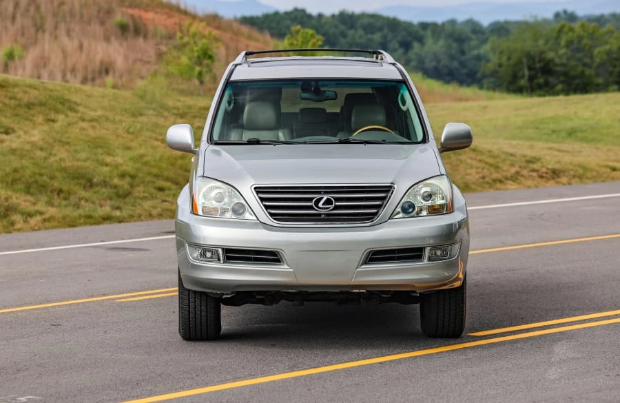 2004 Lexus GX 1st Gen - Image 3 of 31