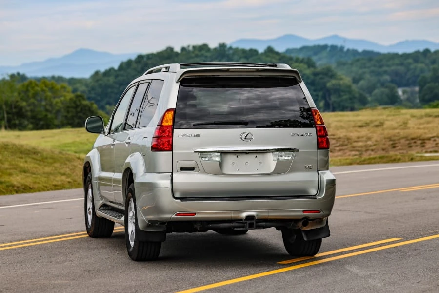 2004 Lexus GX 1st Gen - Image 9 of 31