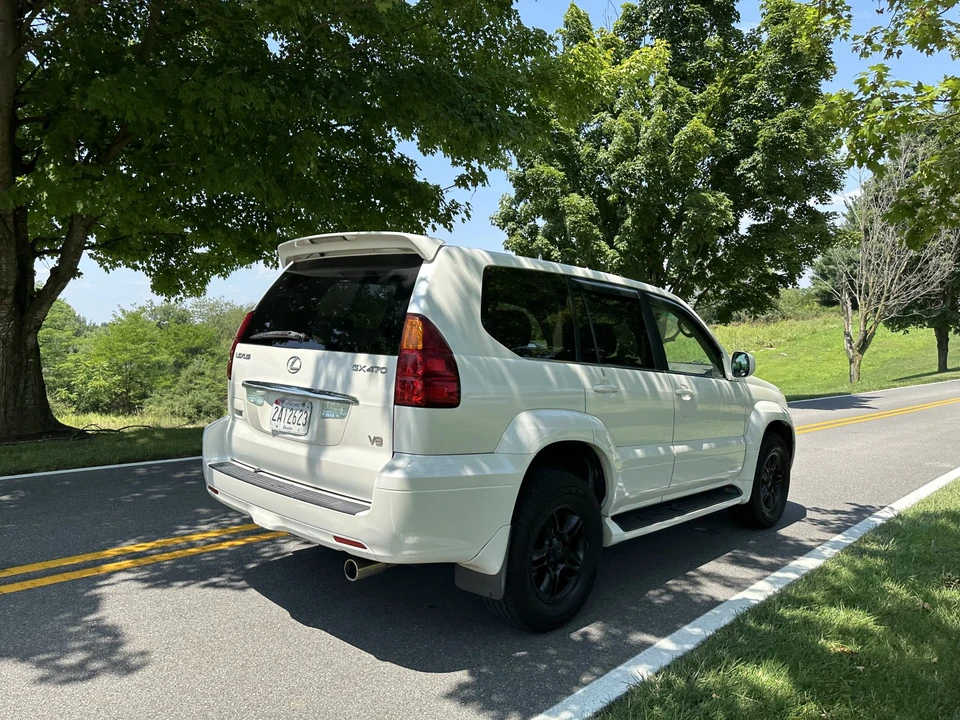 2004 Lexus GX 1st Gen - Image 13 of 31