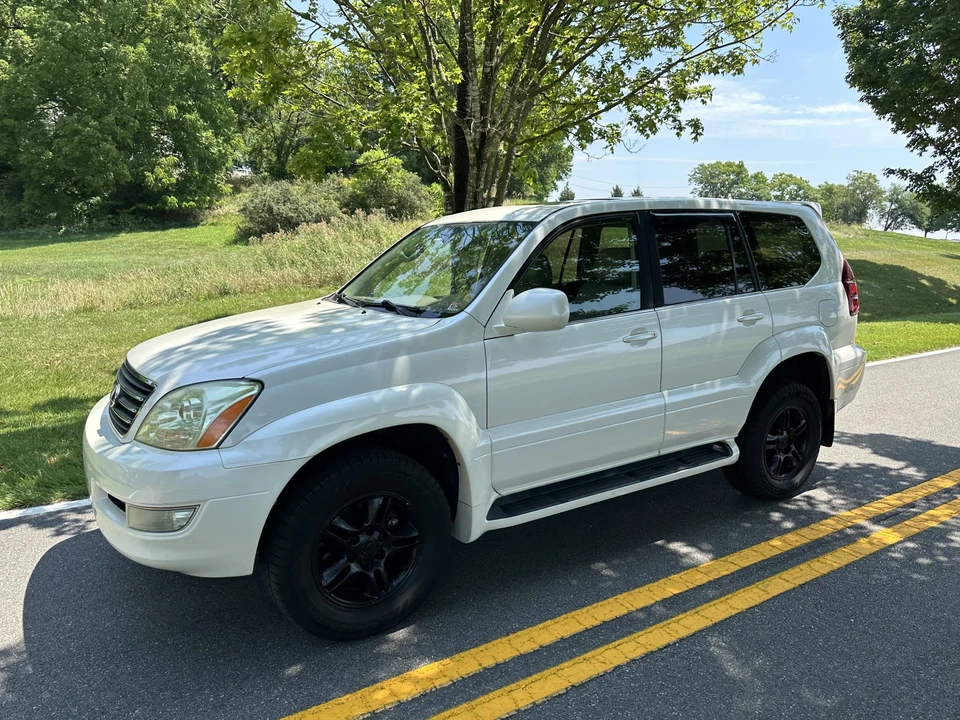 2004 Lexus GX 1st Gen - Image 5 of 31