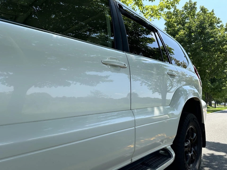 2004 Lexus GX 1st Gen - Image 27 of 31