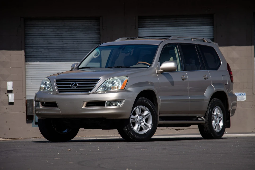 2004 Lexus GX 1st Gen - Image 6 of 31