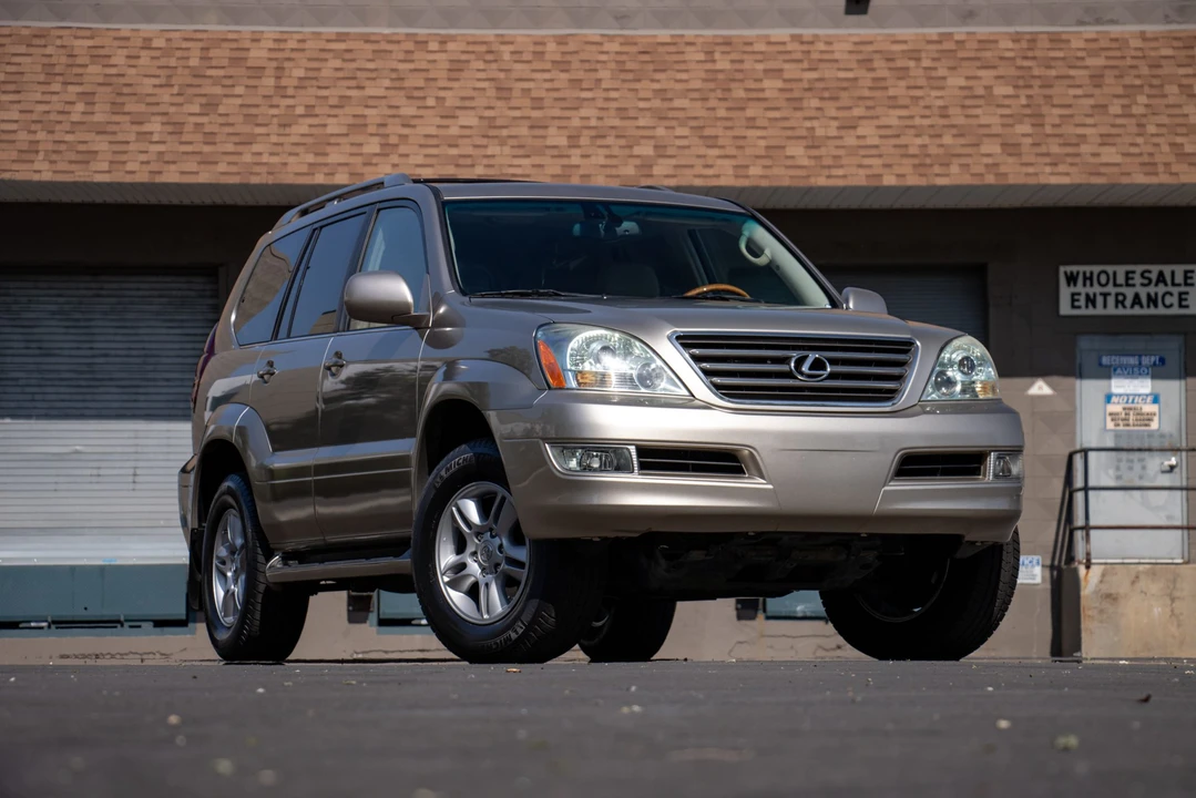 2004 Lexus GX 1st Gen - Image 12 of 31