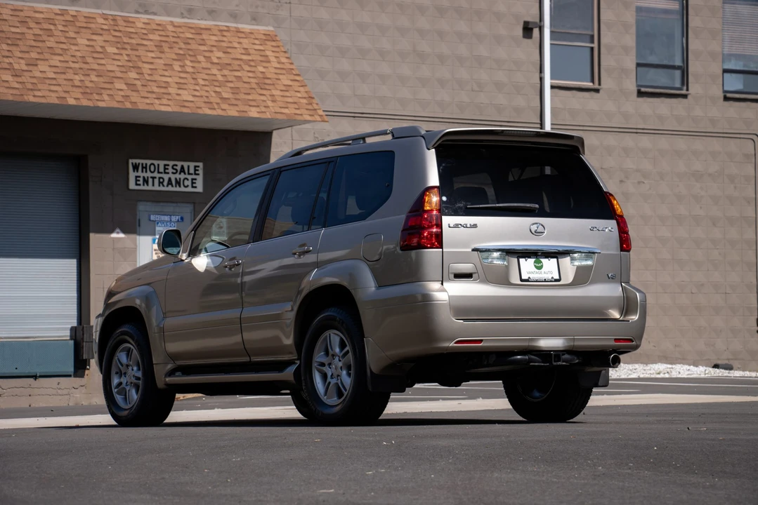 2004 Lexus GX 1st Gen - Image 24 of 31