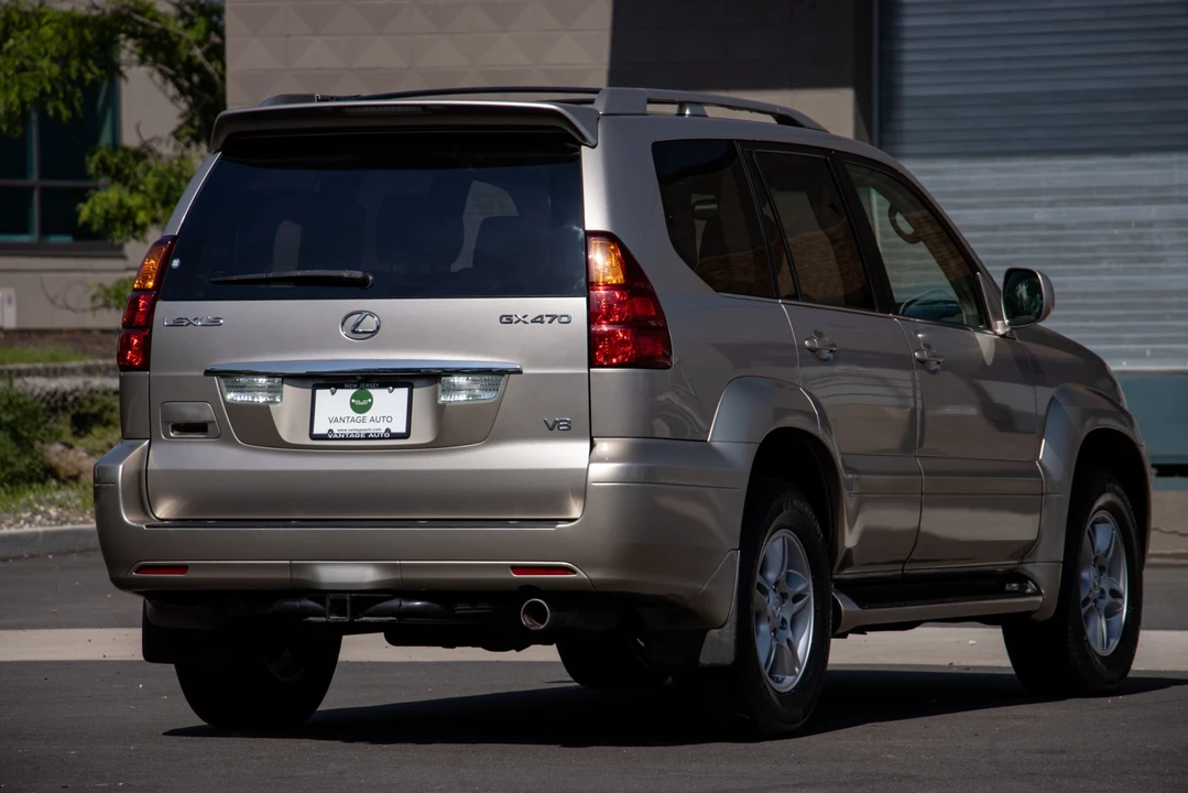 2004 Lexus GX 1st Gen - Image 21 of 31