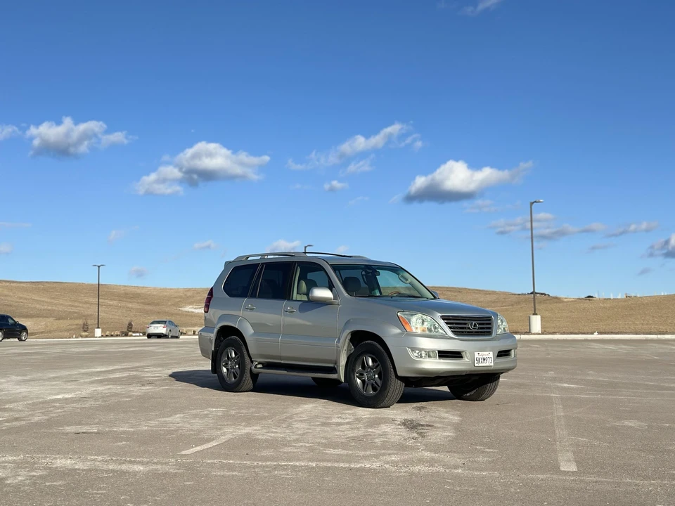2004 Lexus GX 1st Gen - Image 9 of 31