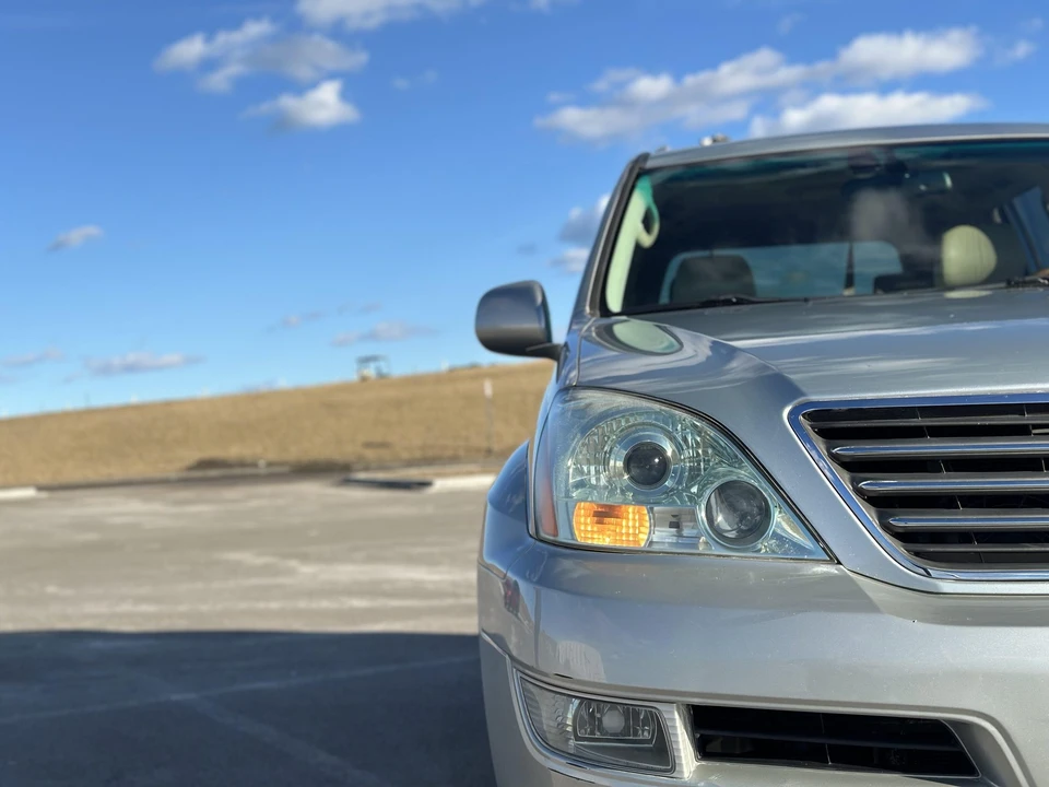2004 Lexus GX 1st Gen - Image 21 of 31