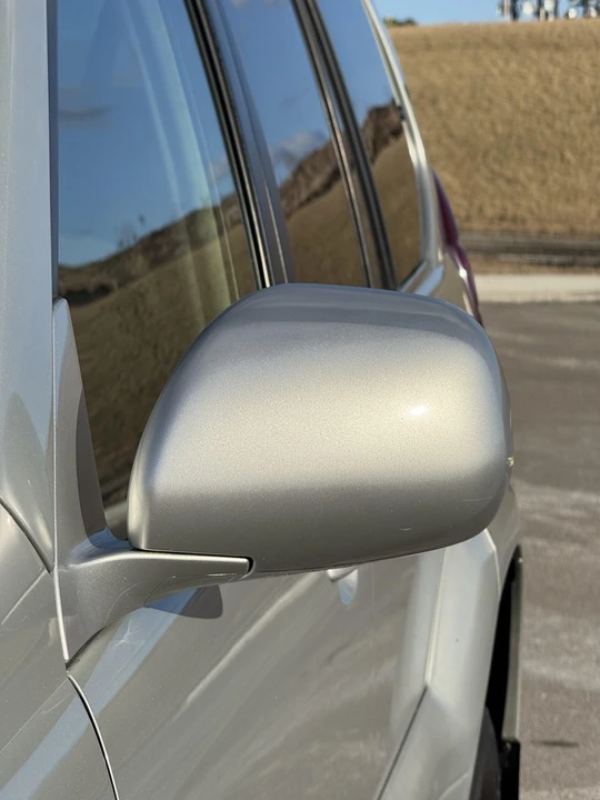 2004 Lexus GX 1st Gen - Image 28 of 31