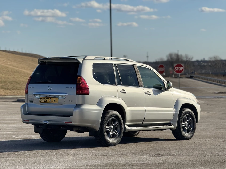 2004 Lexus GX 1st Gen - Image 15 of 31