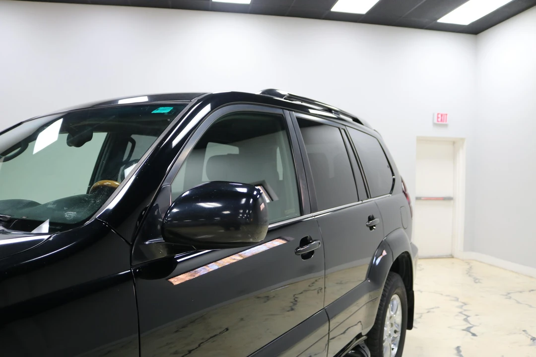 2004 Lexus GX 1st Gen - Image 24 of 31