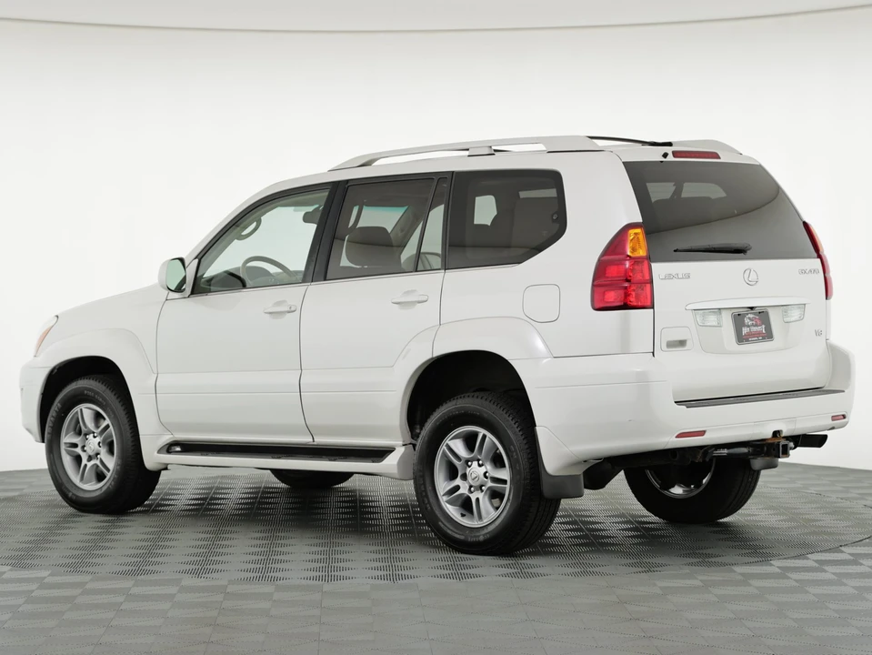 2004 Lexus GX 1st Gen - Image 15 of 31