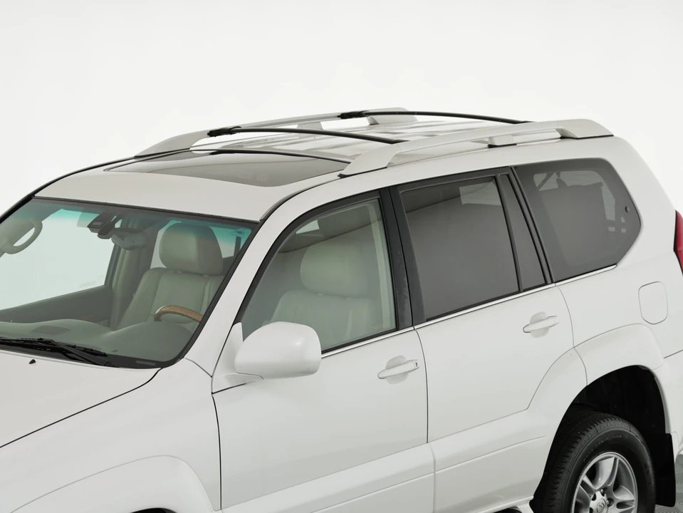 2004 Lexus GX 1st Gen - Image 24 of 31