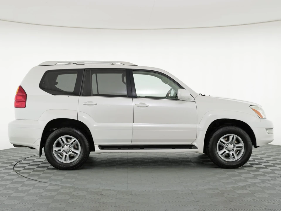2004 Lexus GX 1st Gen - Image 9 of 31