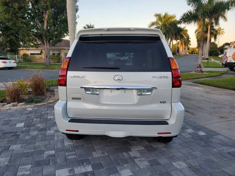 2004 Lexus GX 1st Gen - Image 9 of 31