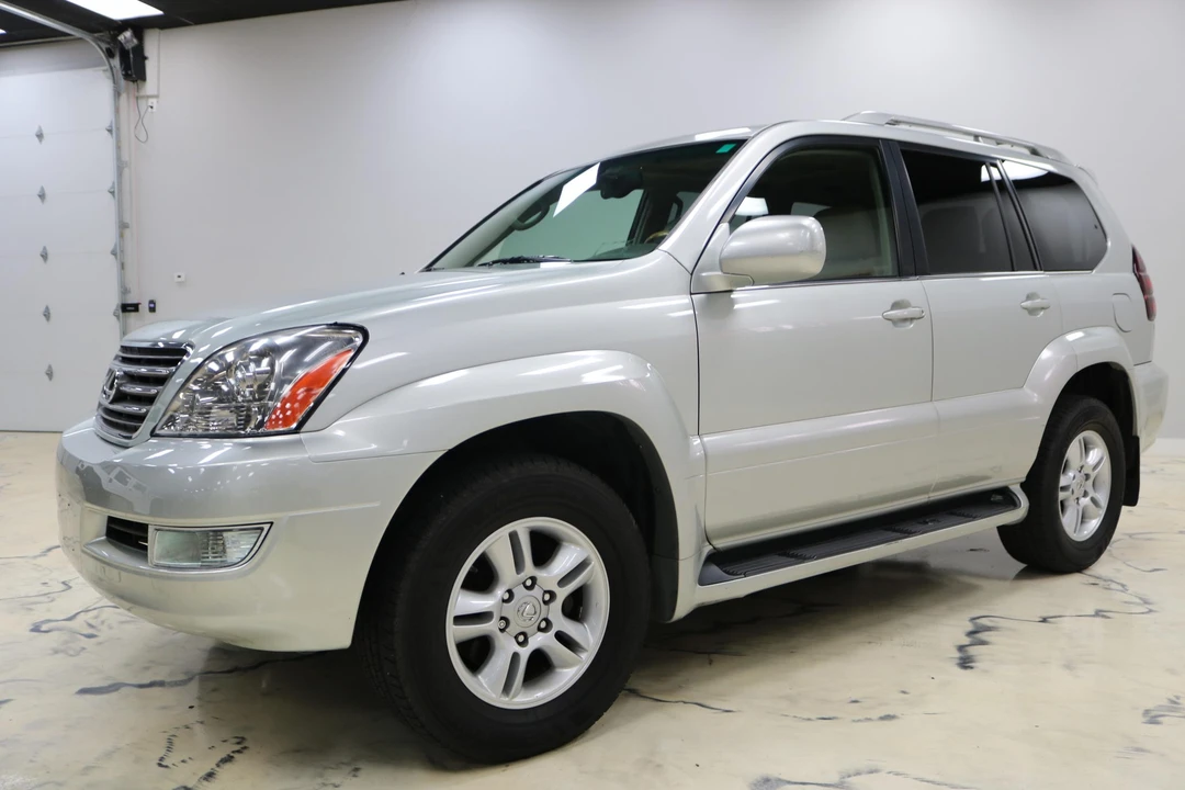2004 Lexus GX 1st Gen - Image 2 of 31
