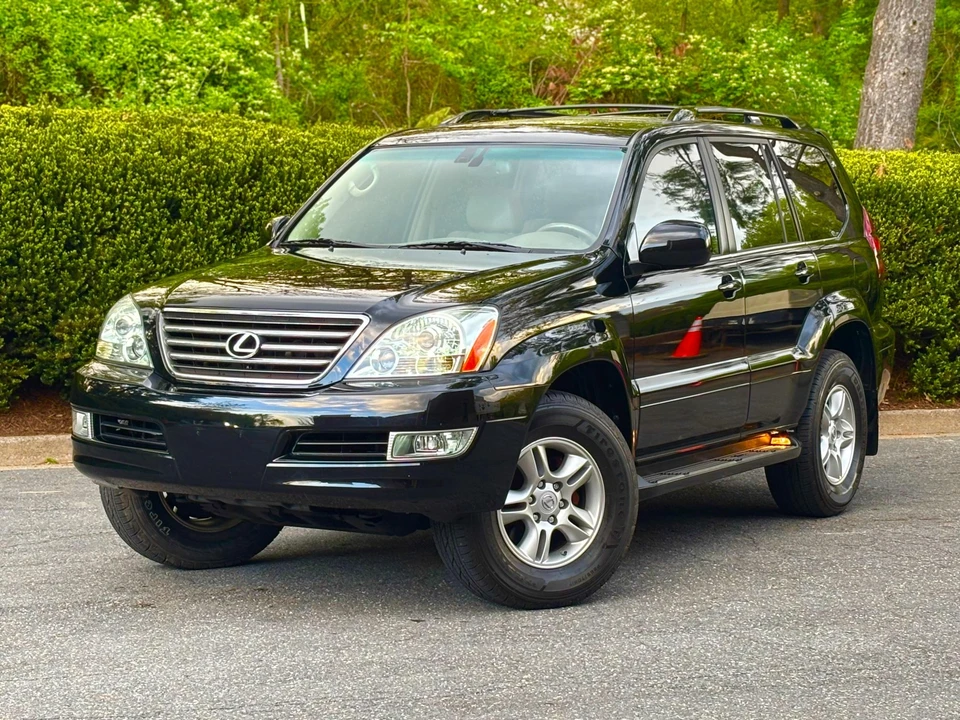 2004 Lexus GX 1st Gen - Image 10 of 31