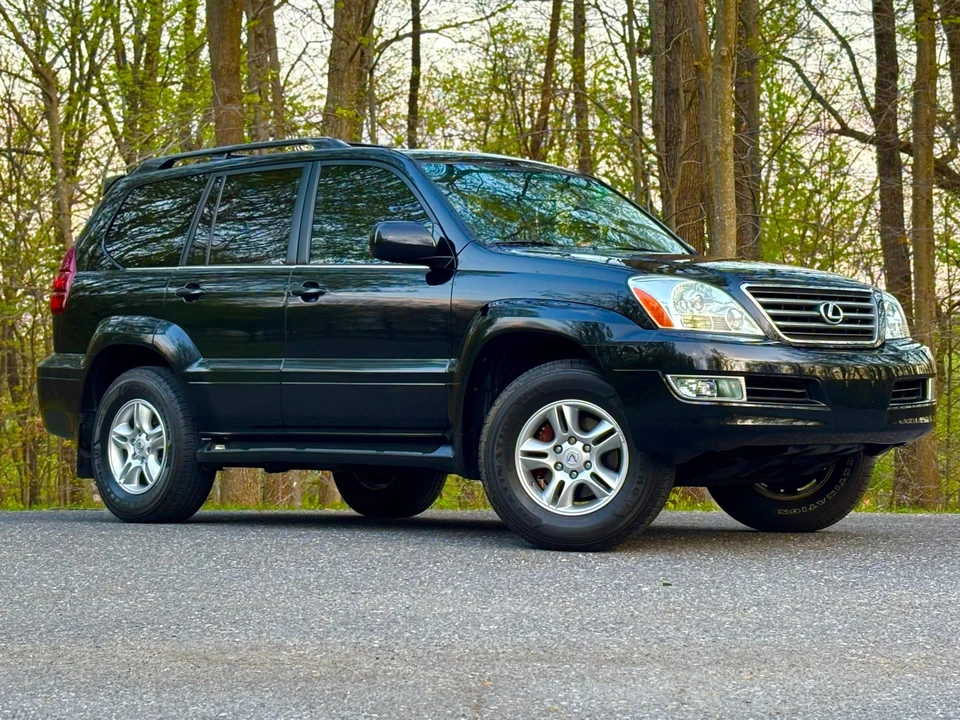 2004 Lexus GX 1st Gen - Image 25 of 31
