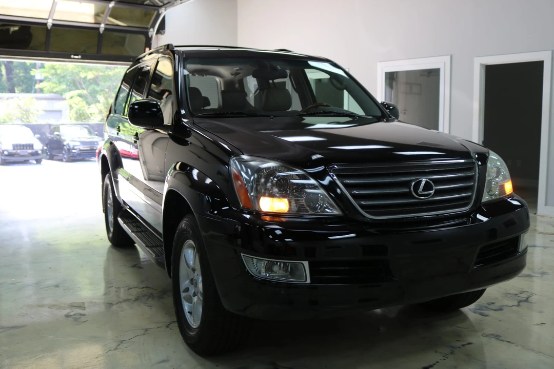2004 Lexus GX 1st Gen - Image 3 of 31