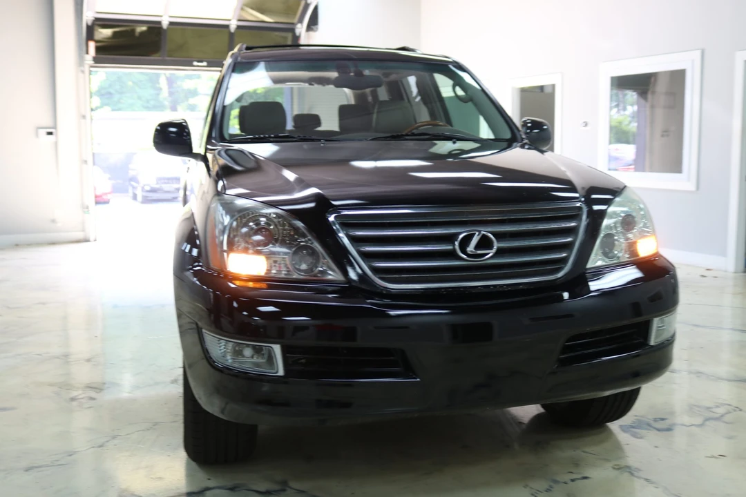 2004 Lexus GX 1st Gen - Image 2 of 31