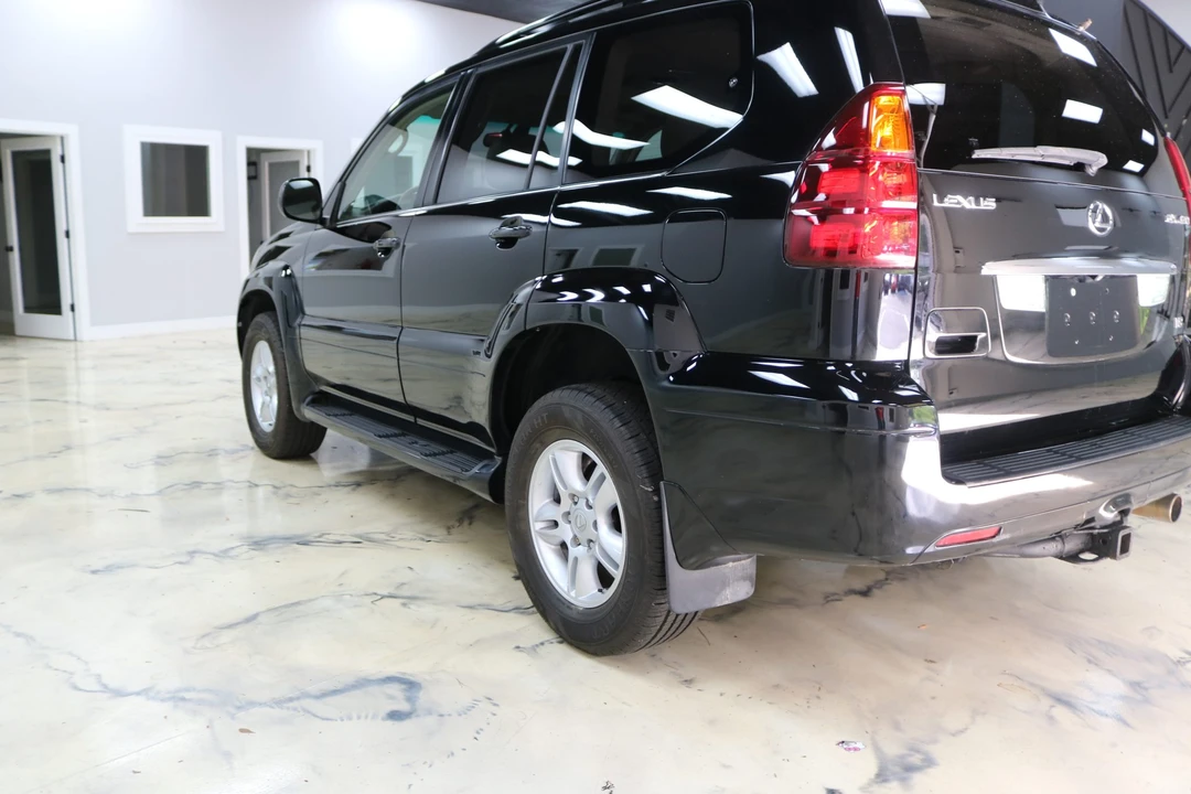 2004 Lexus GX 1st Gen - Image 16 of 31