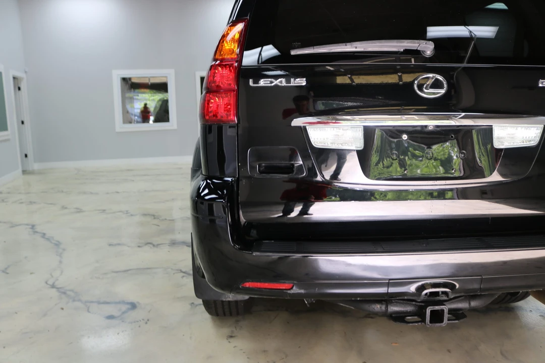 2004 Lexus GX 1st Gen - Image 18 of 31