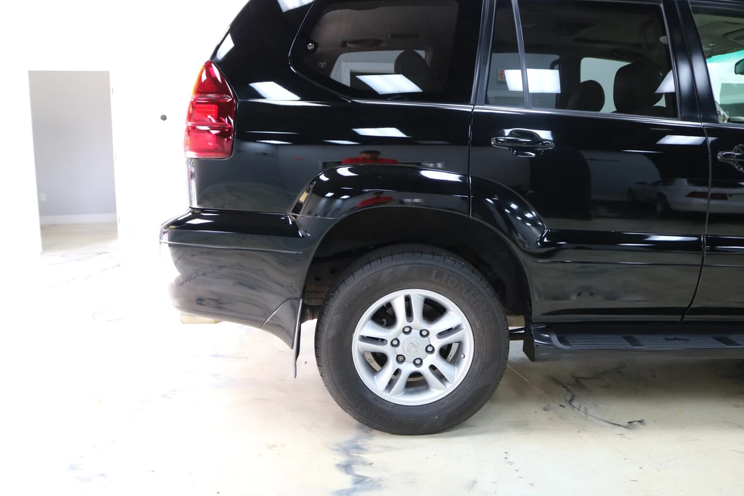 2004 Lexus GX 1st Gen - Image 21 of 31