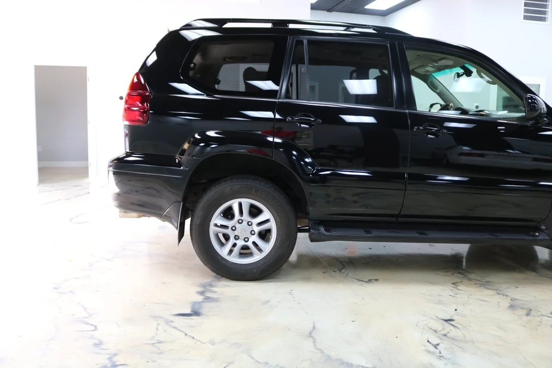 2004 Lexus GX 1st Gen - Image 22 of 31