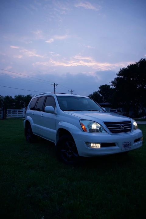 2004 Lexus GX 1st Gen - Image 22 of 31