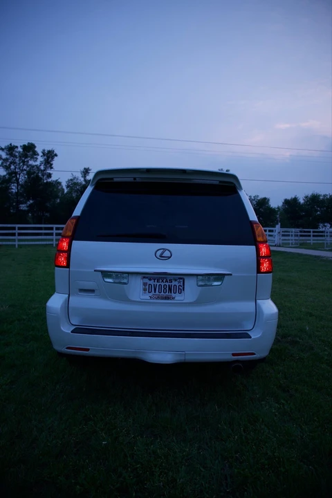 2004 Lexus GX 1st Gen - Image 30 of 31