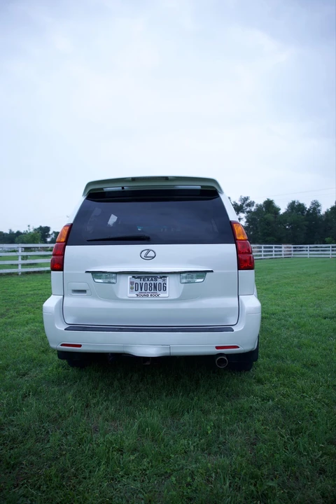 2004 Lexus GX 1st Gen - Image 29 of 31