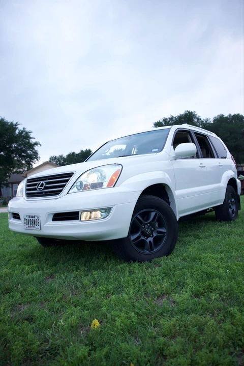 2004 Lexus GX 1st Gen - Image 5 of 31