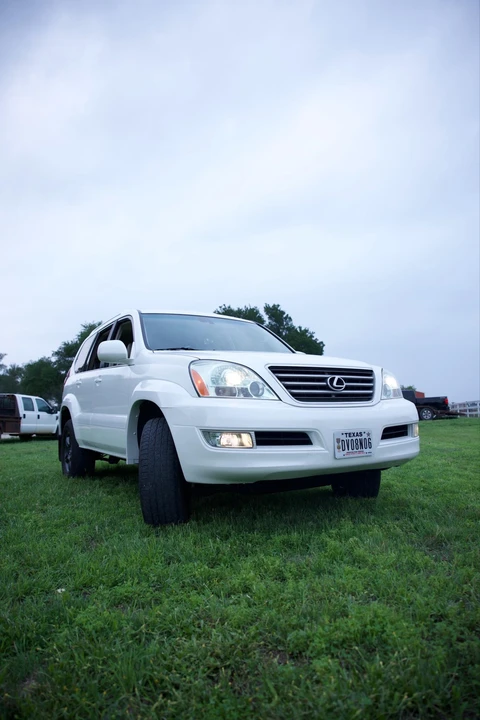 2004 Lexus GX 1st Gen - Image 17 of 31