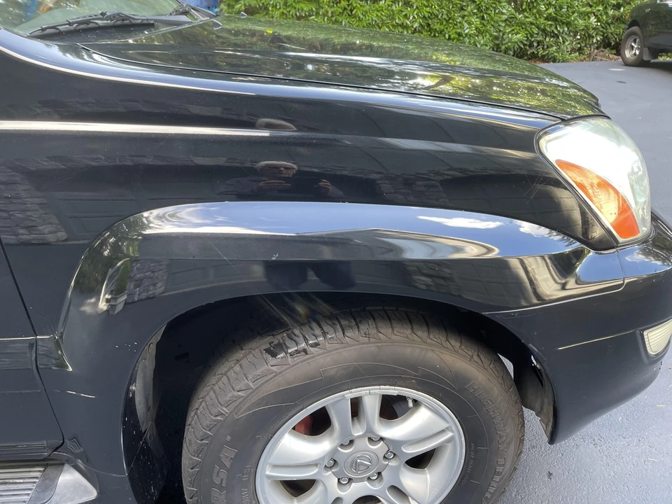 2004 Lexus GX 1st Gen - Image 17 of 31