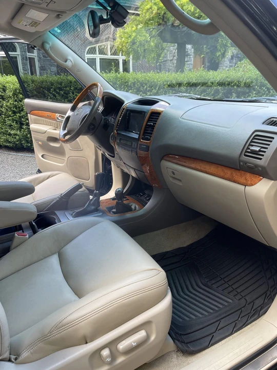 2004 Lexus GX 1st Gen - Image 30 of 31