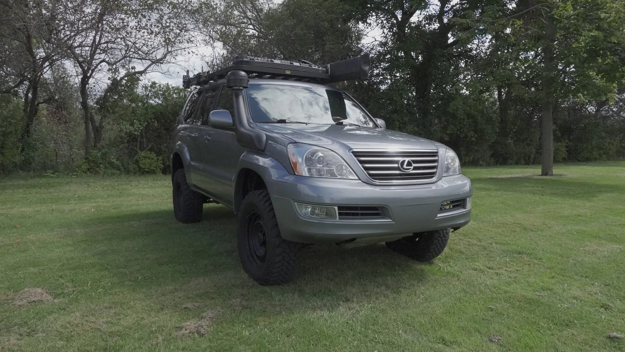2004 Lexus GX 1st Gen - Image 22 of 31