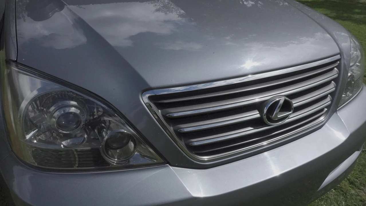 2004 Lexus GX 1st Gen - Image 24 of 31