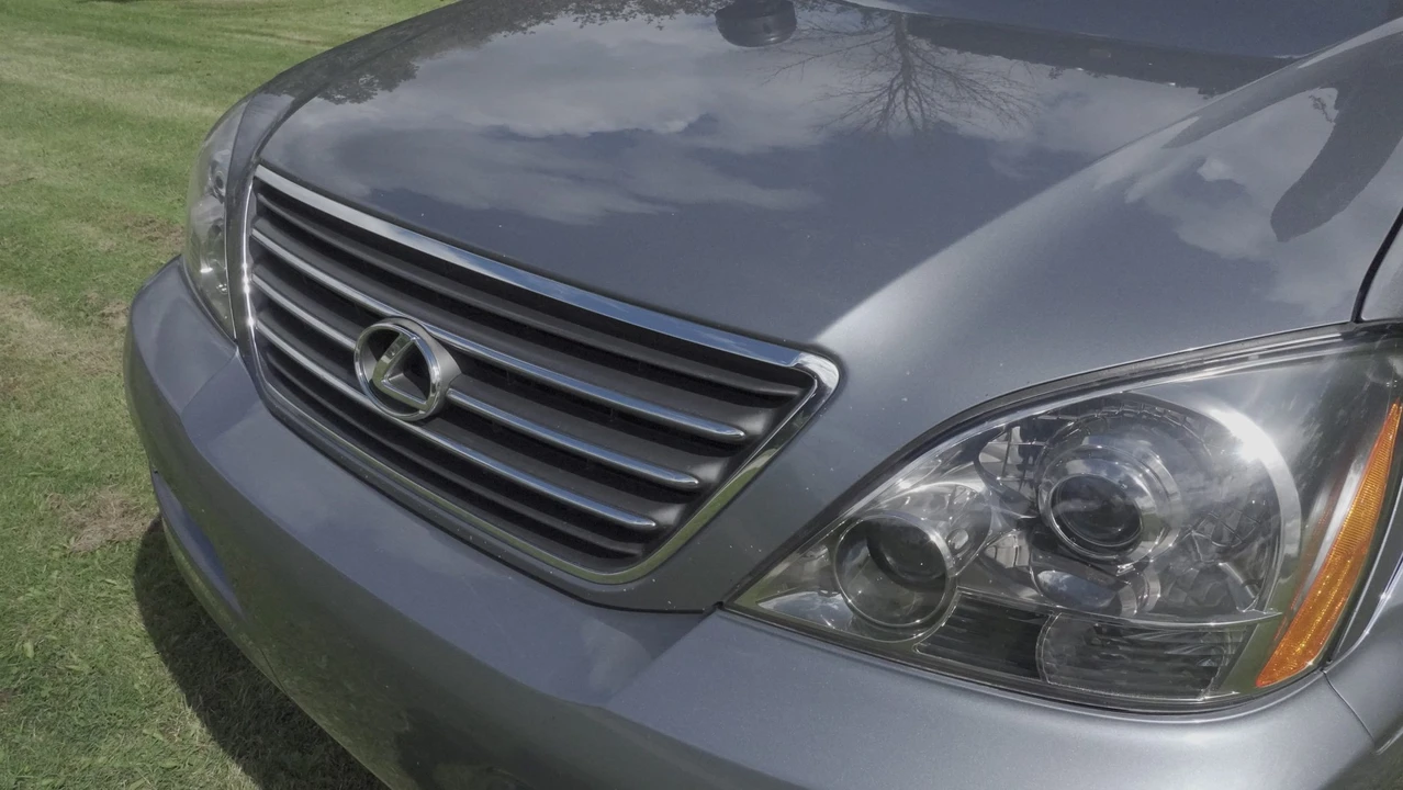 2004 Lexus GX 1st Gen - Image 25 of 31