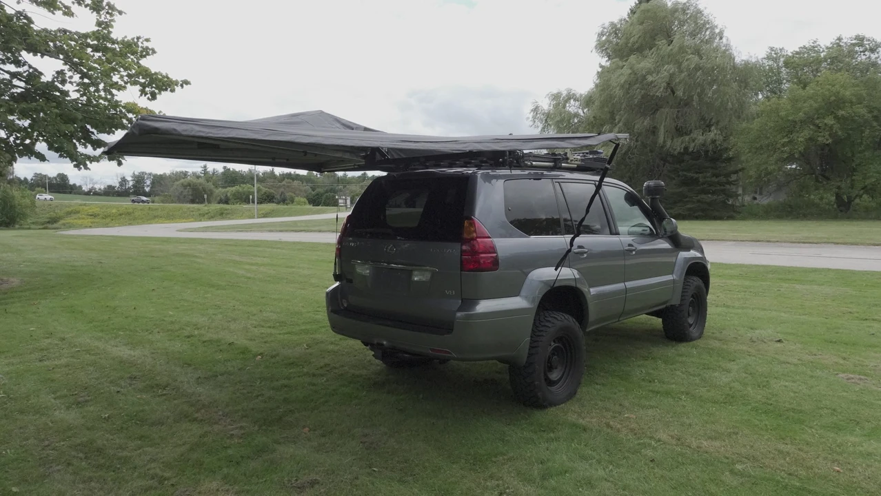 2004 Lexus GX 1st Gen - Image 16 of 31