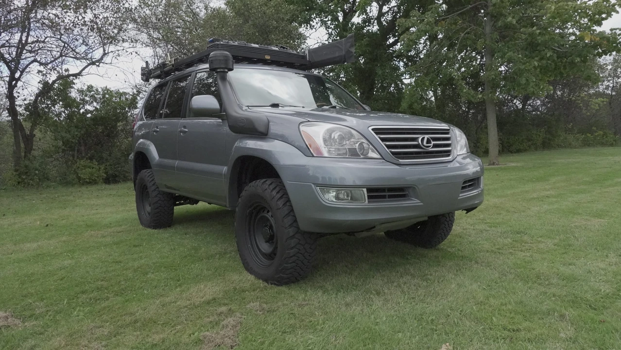 2004 Lexus GX 1st Gen - Image 21 of 31