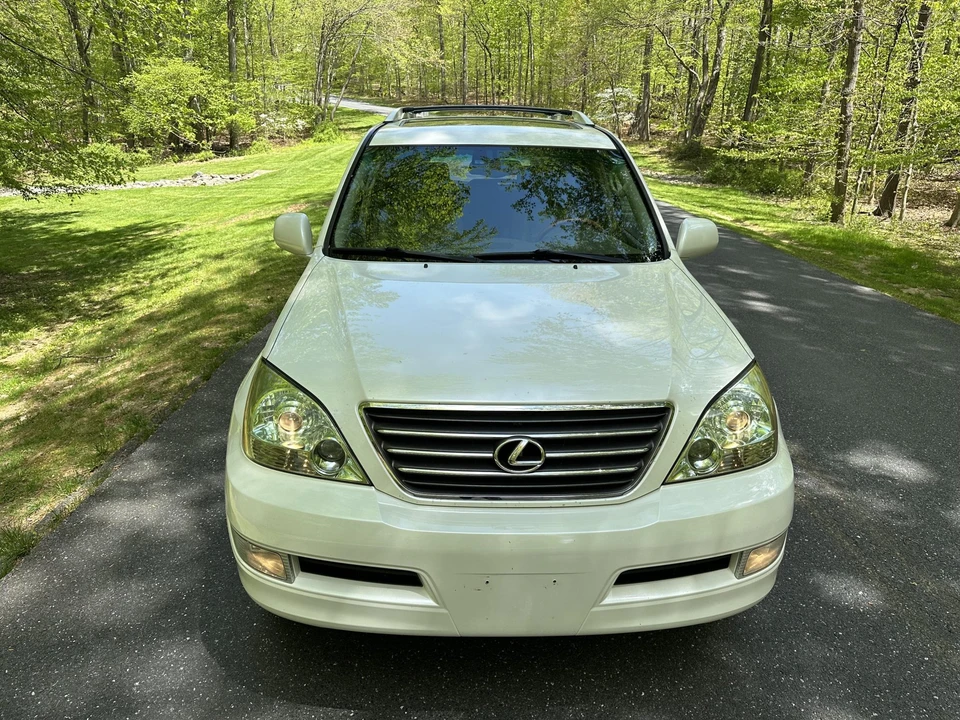 2004 Lexus GX 1st Gen - Image 28 of 31